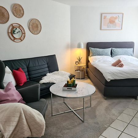 Ferienwohnung Rote Tuer - Landleben Pur! Kirchhain Esterno foto