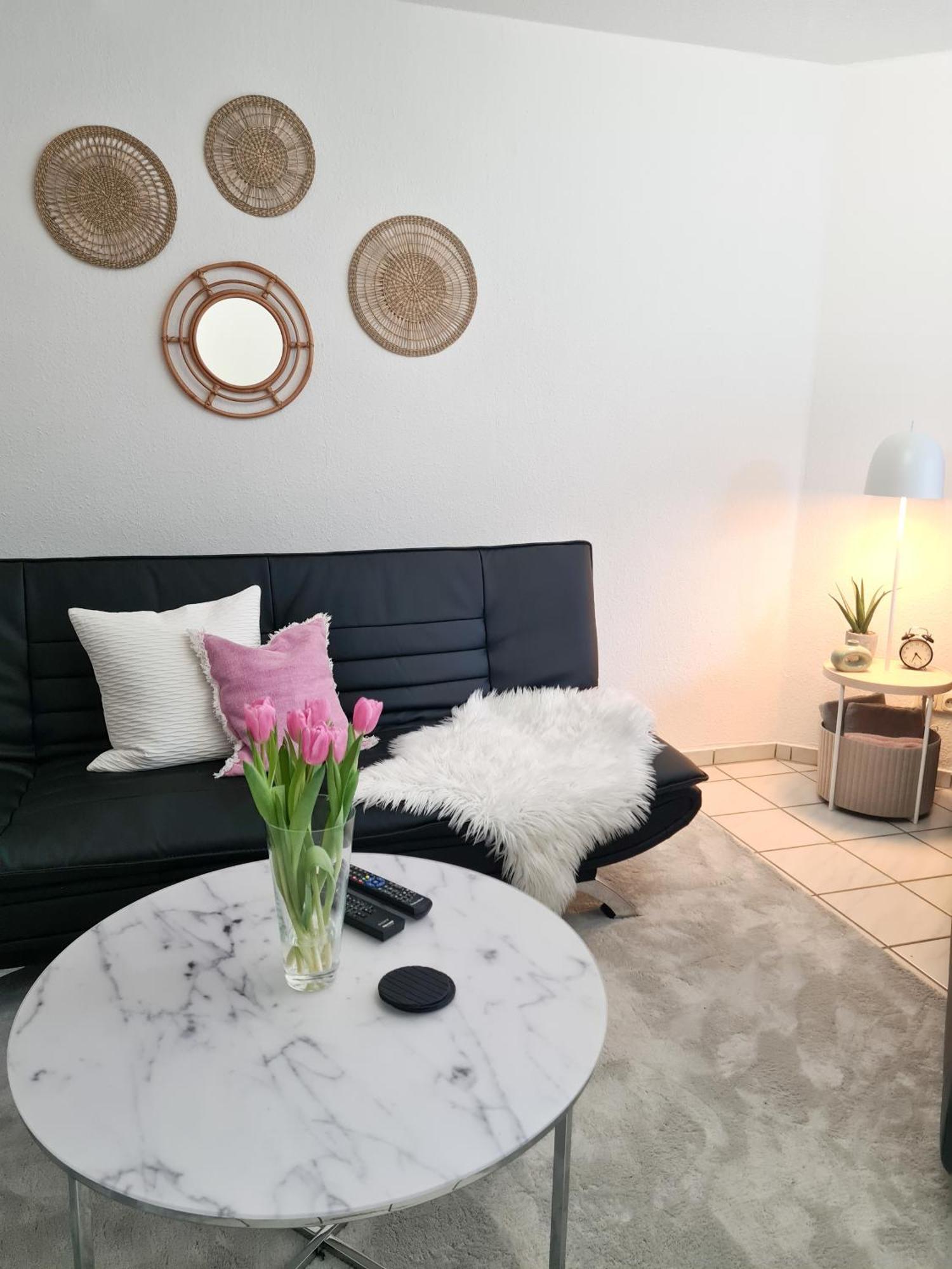Ferienwohnung Rote Tuer - Landleben Pur! Kirchhain Esterno foto