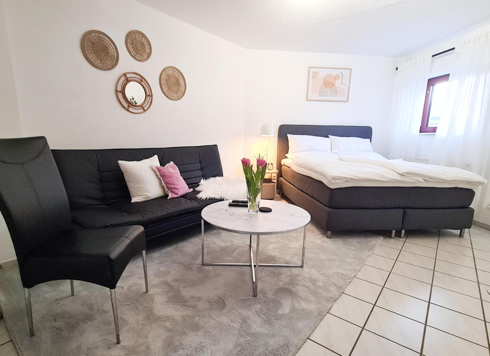 Ferienwohnung Rote Tuer - Landleben Pur! Kirchhain Esterno foto