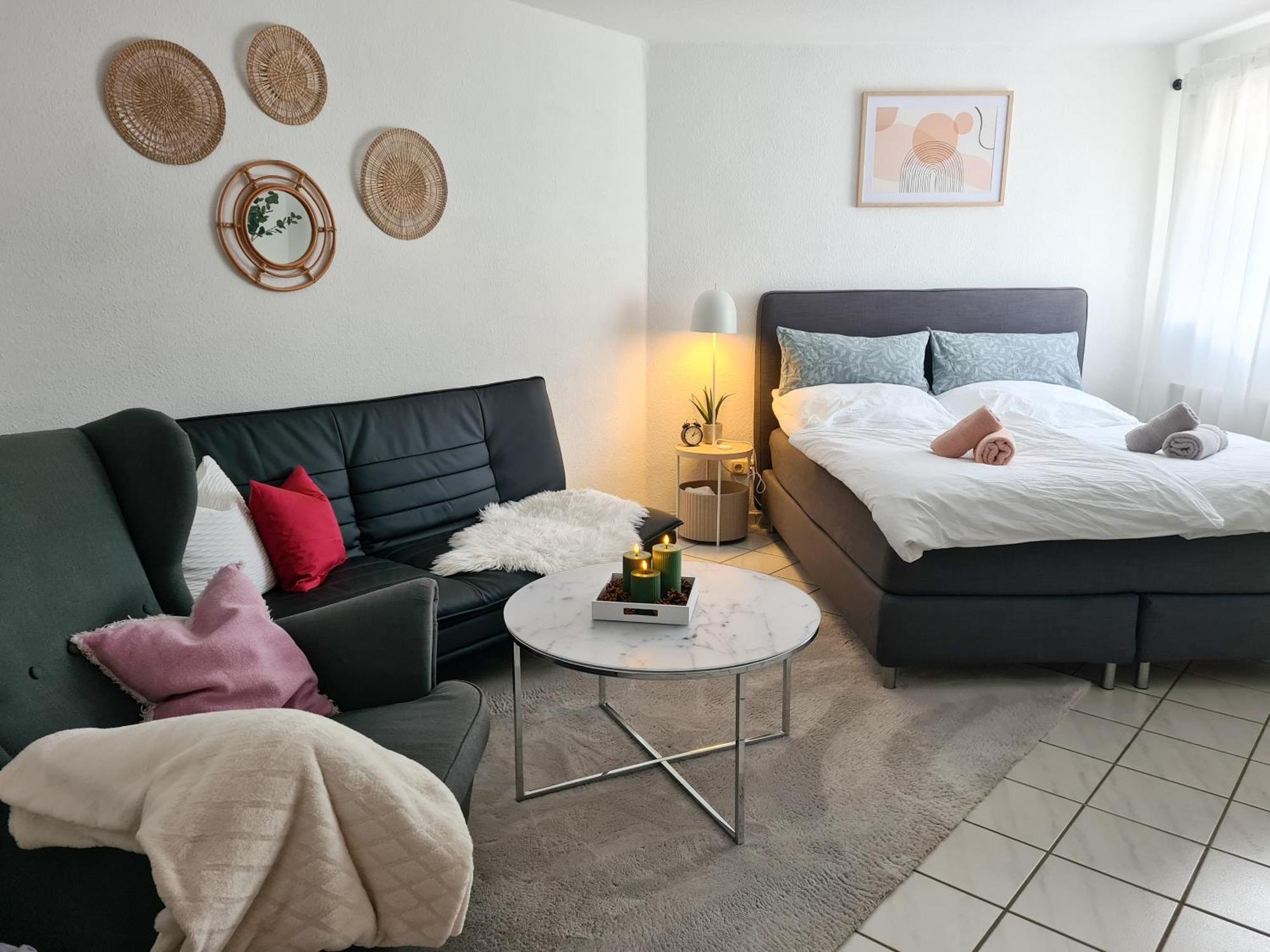 Ferienwohnung Rote Tuer - Landleben Pur! Kirchhain Esterno foto